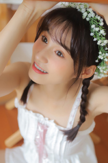 美女喂奶